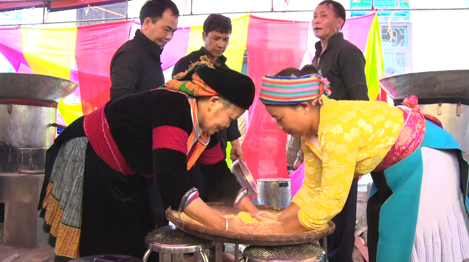 Quản Bạ: Lễ hội văn hóa ẩm thực và làng nghề rượu ngô truyền thống xã Thanh Vân năm 2023 sẽ được tổ chức quy mô cấp xã.