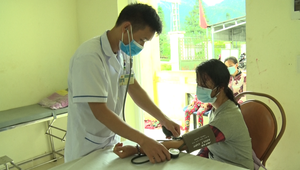 Phòng khám đa khoa khu vực Tùng Vài thực hiện tốt công tác chăm sóc sức khỏe cho người dân.