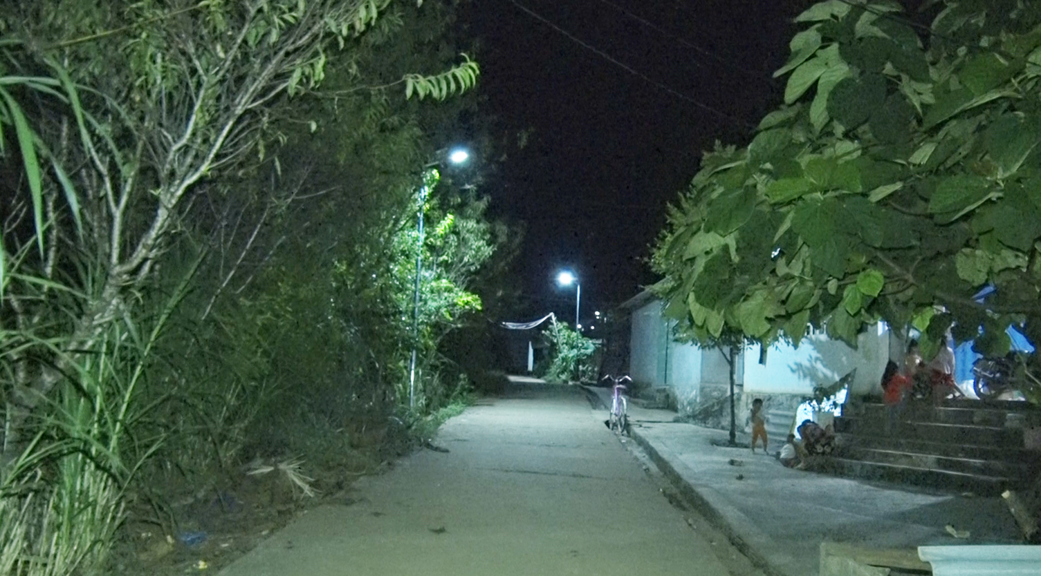 Xã Lùng Tám 5/7 thôn có hệ thống đèn đường chiếu sáng nông thôn.