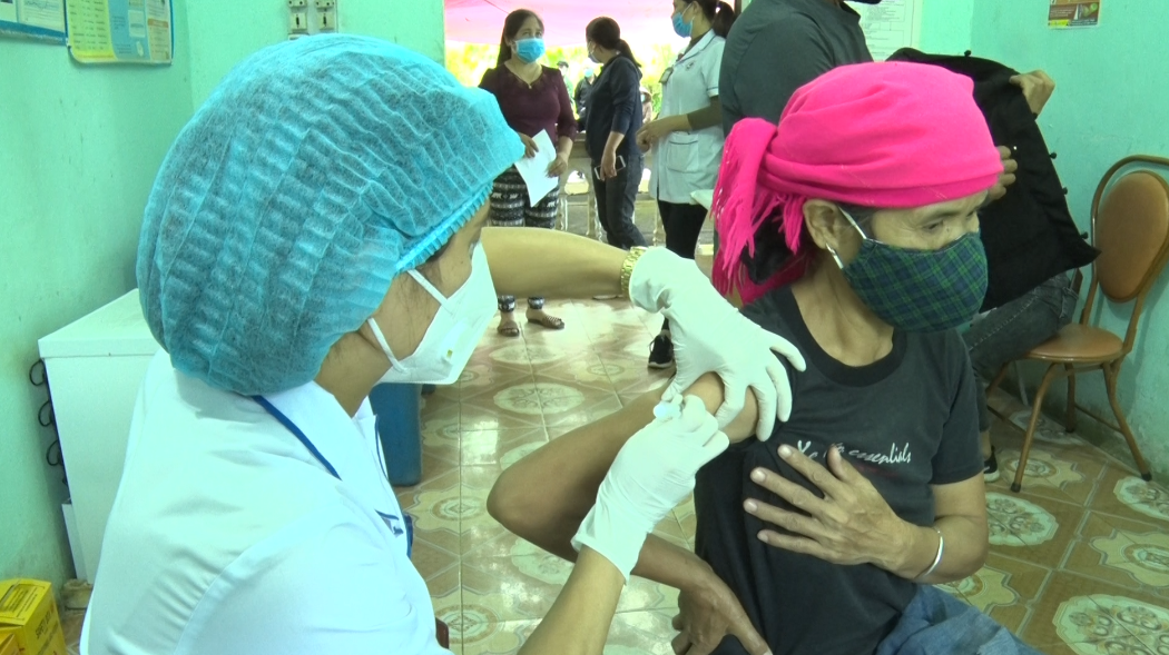 Xã Đông Hà triển khai tiêm phòng vắc xin Covid-19 đợt cho nhân dân.