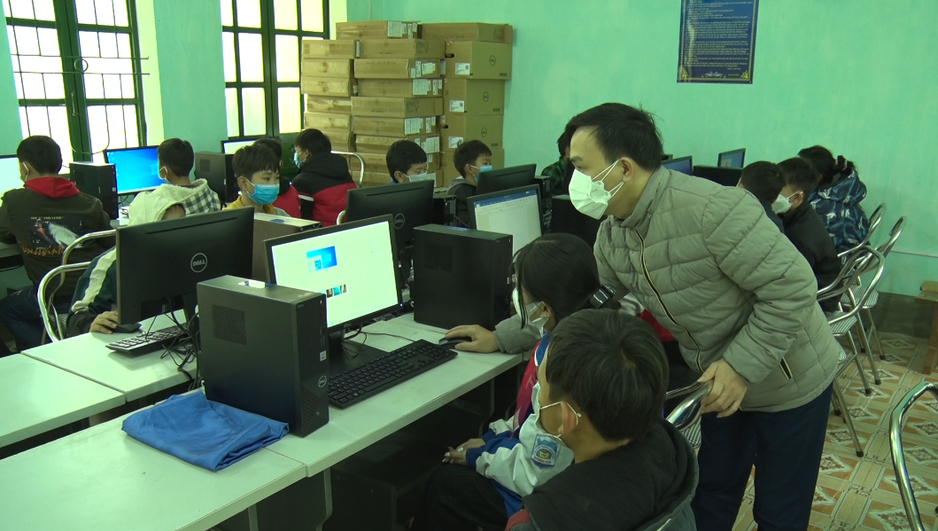 Trường THCS Đông Hà ứng dụng công nghệ thông tin vào giảng dạy.