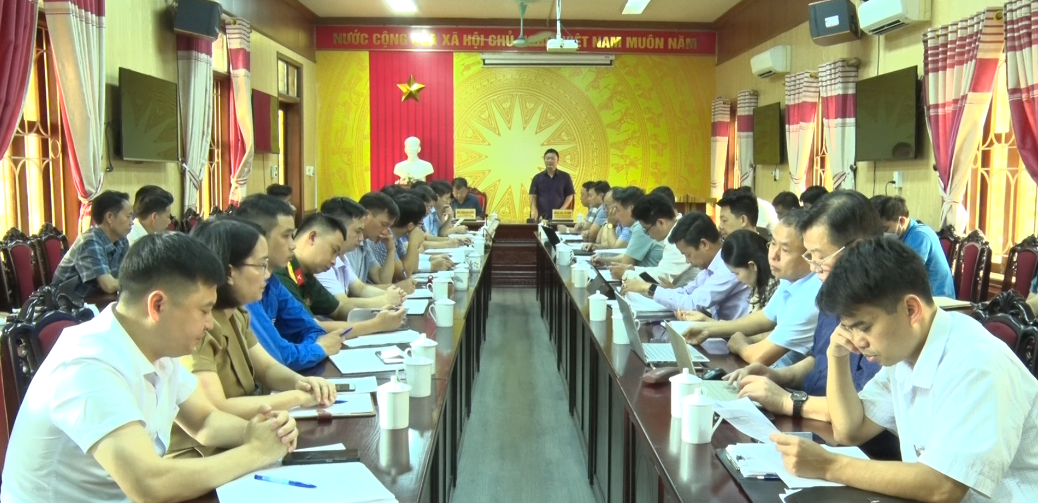 Đoàn công tác Văn phòng Quốc gia về giảm nghèo làm việc với huyện Quản Bạ