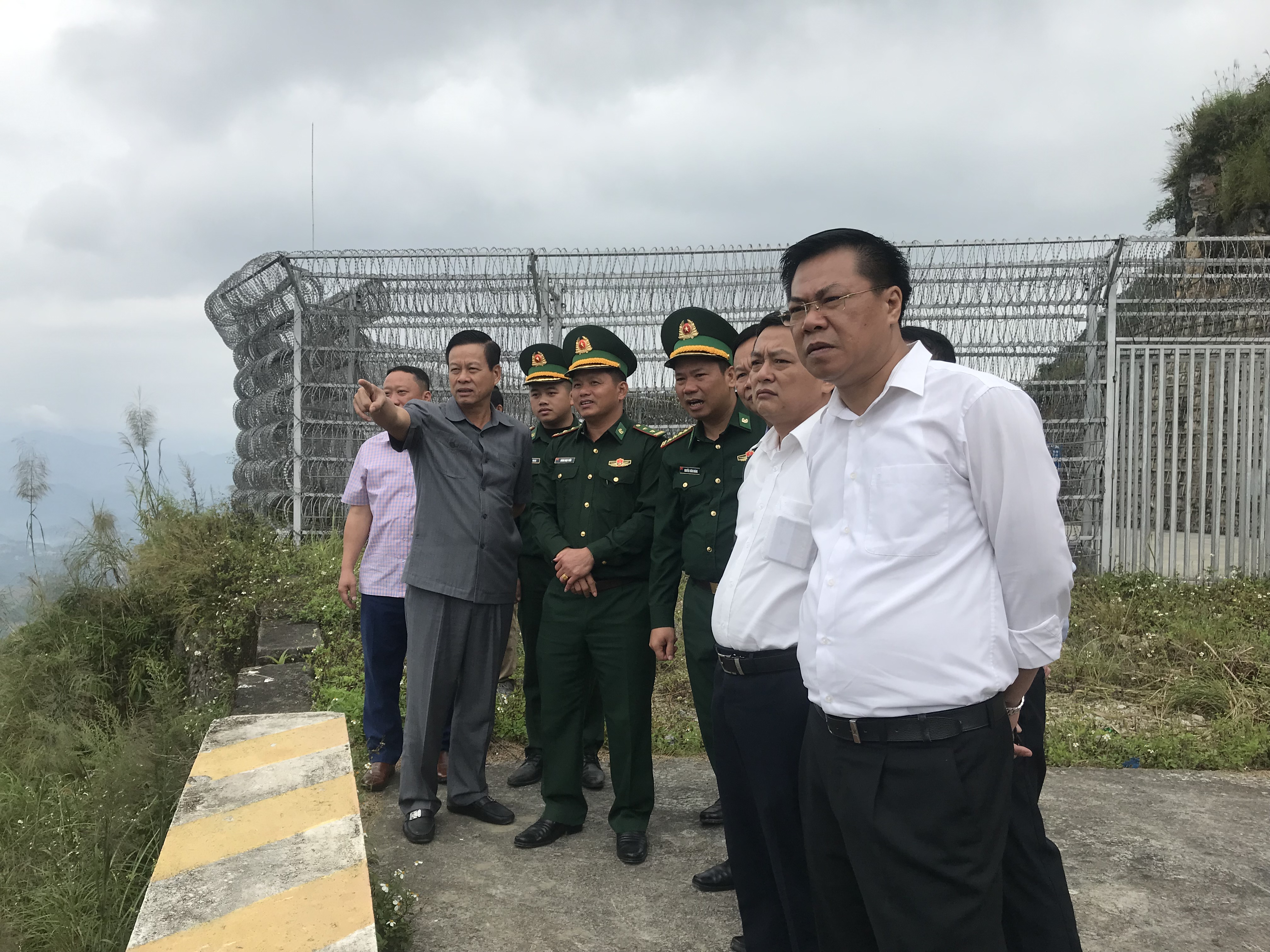 Chủ tịch UBND tỉnh Nguyễn Văn Sơn kiểm tra thực tế tại huyện Quản Bạ