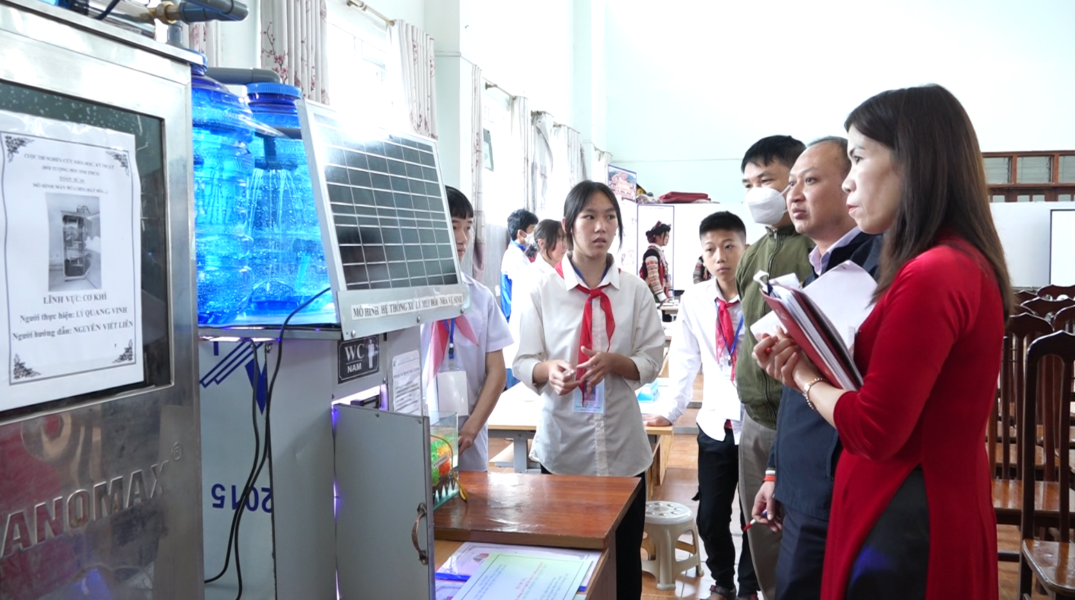 Quản Bạ: Cuộc thi khoa học kỹ thuật dành cho học sinh Trung học cơ sở cấp huyện năm 2022.