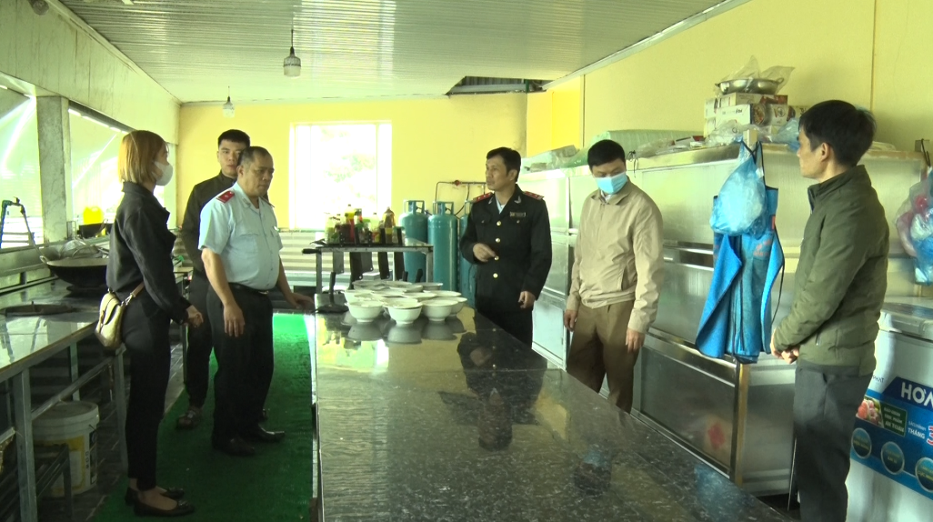 Đội kiểm tra liên ngành VH-XH tỉnh kiểm tra tại huyện Quản Bạ