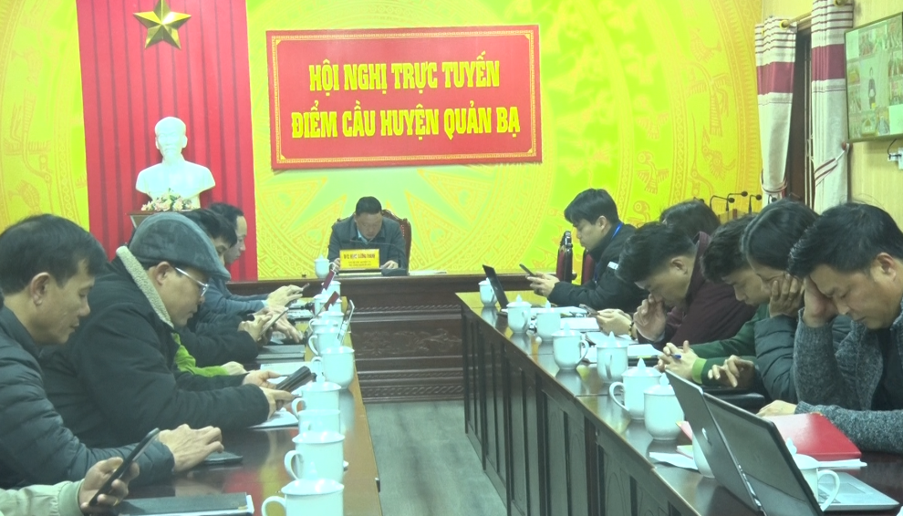 Điểm cầu huyện Quản Bạ dự phiên họp thứ ba Ban Chỉ đạo Cải cách hành chính của Chính phủ
