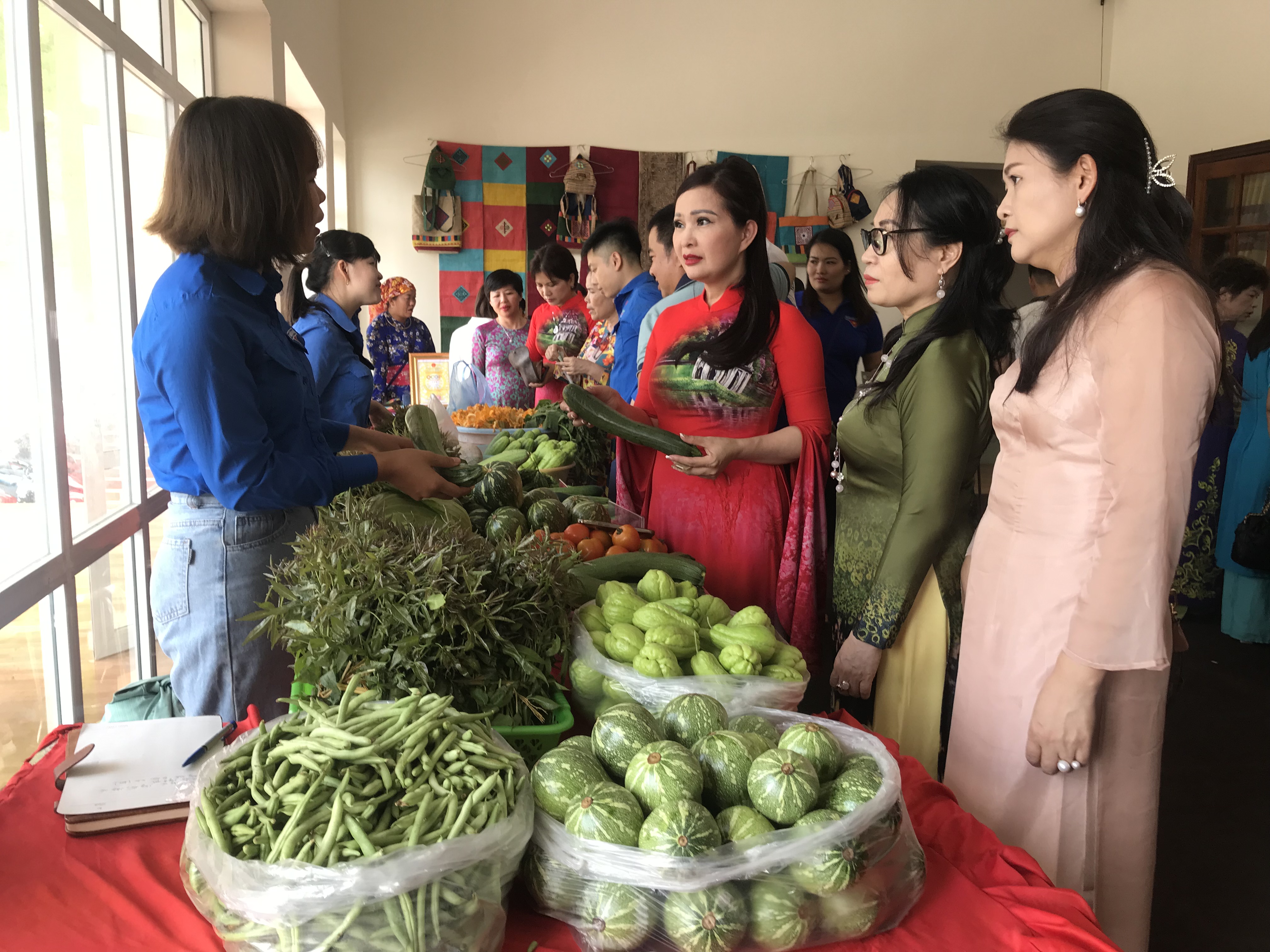 Quản Bạ. Hội nghị kết nối, tiêu thụ nông sản sạch từ Hà Giang vào thị trường Hà Nội