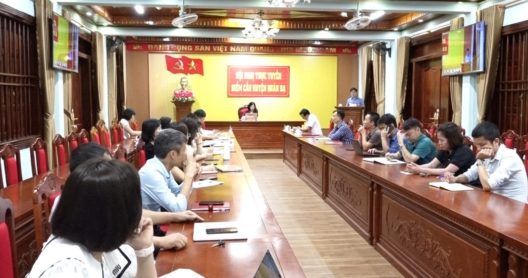 Huyện Quản Bạ tổ chức Hội nghị báo cáo viên tháng 6 năm 2023.